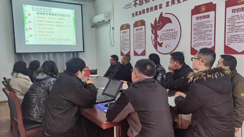 成人教育网上平台的价格并非一成不变，其构成因素主要包括以下几个方面：